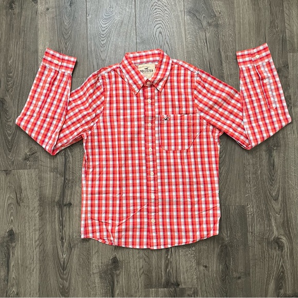 NWT Bundle of Three Hollister Button Downs - Picture 2 of 13